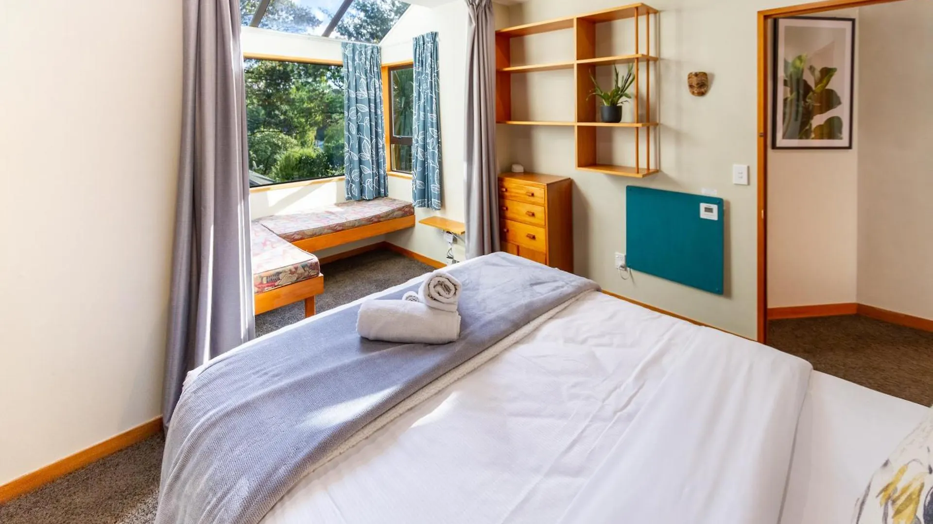 Sherwood Lodge 4-Bedroom Holiday Home With Spectacular Views Christchurch