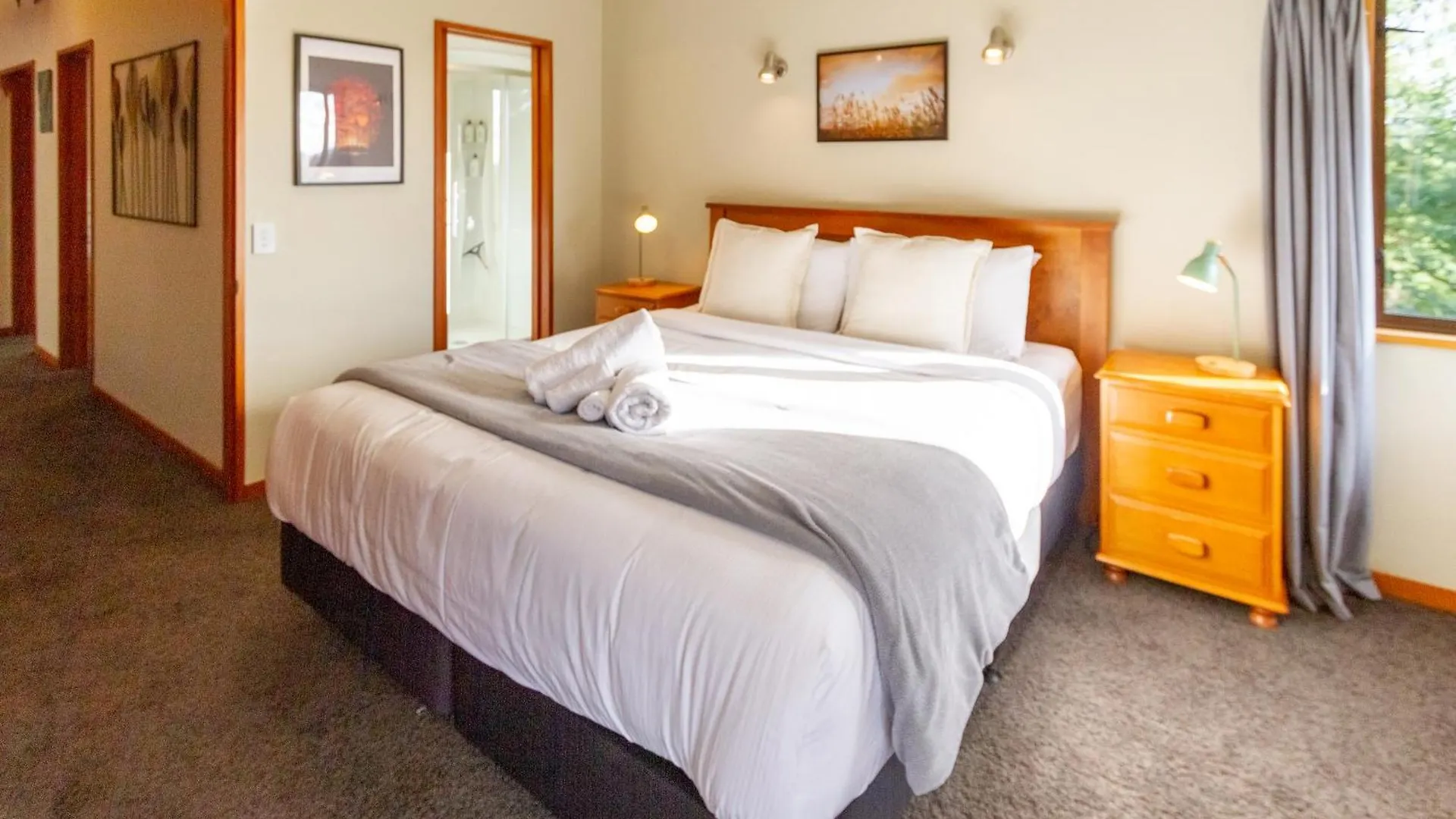 Sherwood Lodge 4-Bedroom Holiday Home With Spectacular Views Christchurch